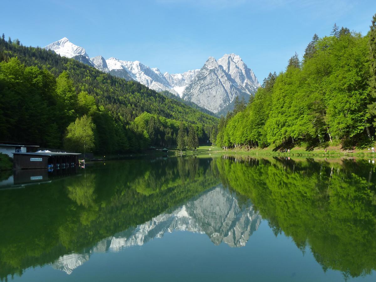 Ferienwohnung Am Kurpark -Wohnung 3,150qm- mit Lift Garmisch-Partenkirchen Exterior foto